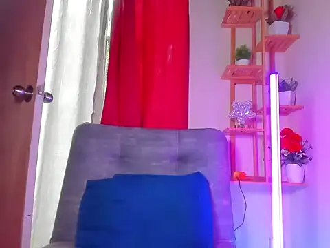 latiin boy21 online show from November 27, 9:18 pm