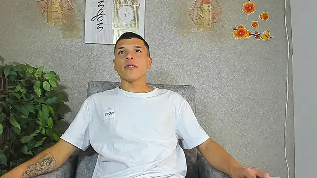 damian vega13 online show from November 13, 6:01 pm