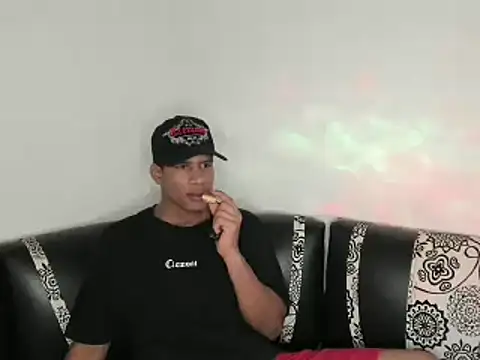 JUANBIGCOCK21CM online show from May 13, 11:35 pm