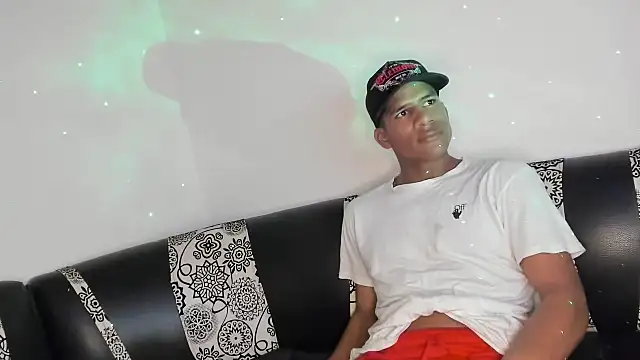 JUANBIGCOCK21CM online show from April 13, 7:58 pm