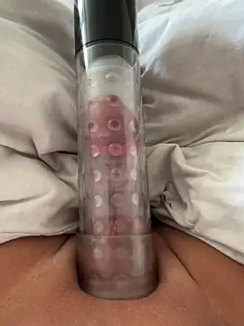 night8082 online show from April 16, 2:39 pm