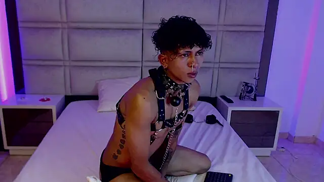 Maximo king25 online show from December 22, 6:54 am