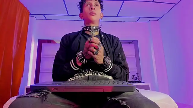 Maximo king25 online show from November 27, 4:05 am