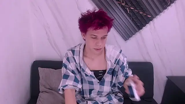 Liam York  online show from April 26, 4:32 am