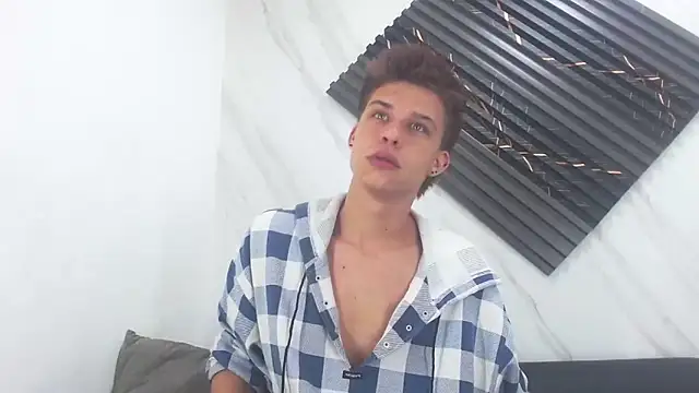 Liam York  online show from March 8, 2:37 am