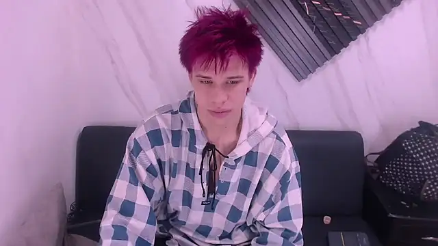 Liam York  online show from April 27, 6:32 am