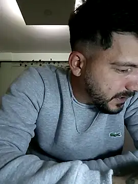 Cekiyorum  Gulumse online show from November 10, 6:24 pm