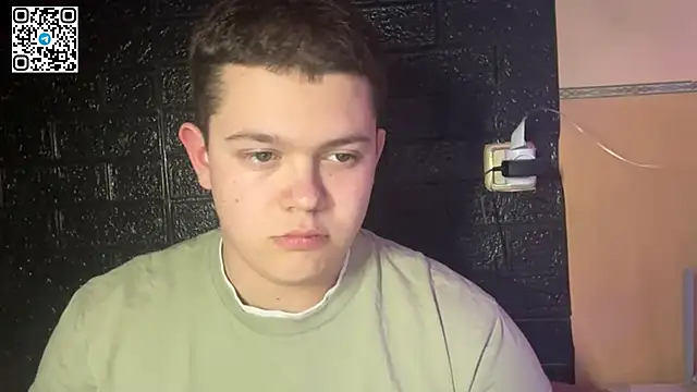 CuteButNaughty  online show from March 9, 9:09 pm