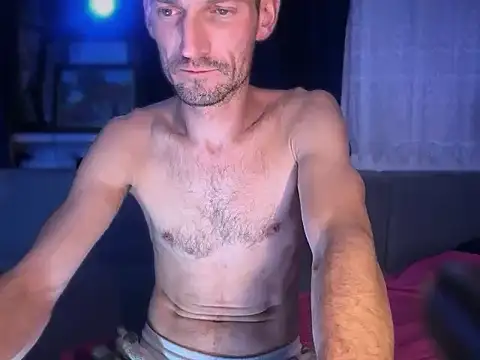 Hotcrazy235 online show from November 29, 2:46 am