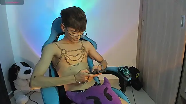 RYO BLEU  online show from December 15, 3:20 pm