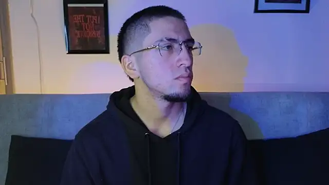 AresMassimoX online show from April 25, 6:38 pm