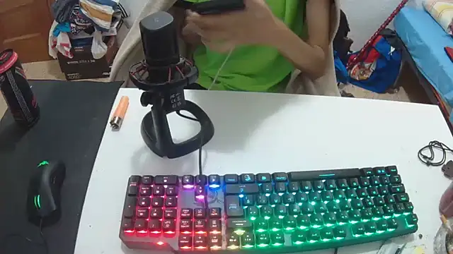 Calavera2001 online show from December 20, 11:34 pm