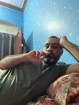 arjunforyou4 online show from December 18, 5:09 pm