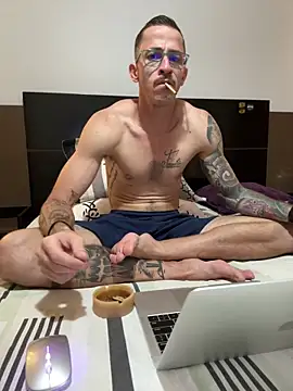 Lucasjandre online show from February 6, 1:41 pm