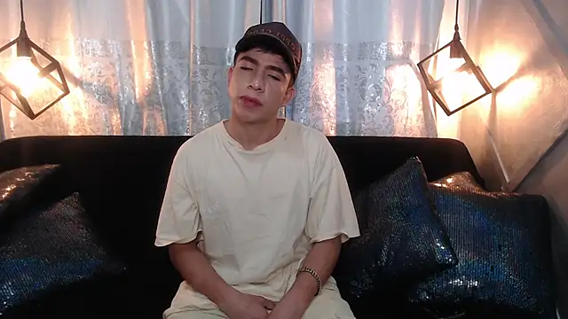 Aaron foxx1 online show from November 13, 11:59 am