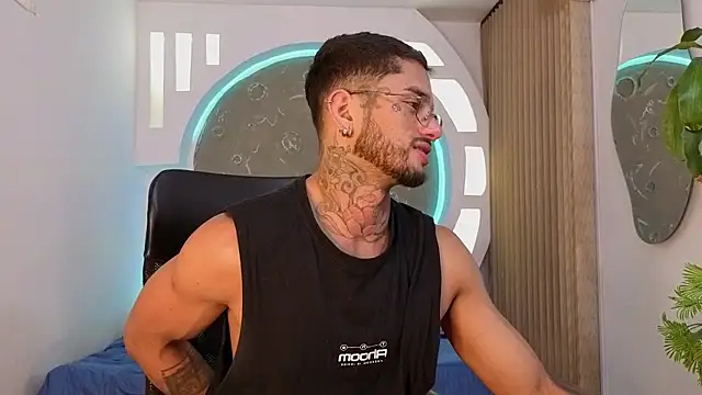 Alanrodgers online show from April 27, 2:02 pm