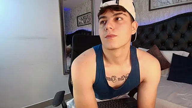 MaxxiCruzz online show from November 16, 5:09 am