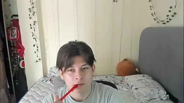 Felix kitty online show from March 25, 7:18 pm