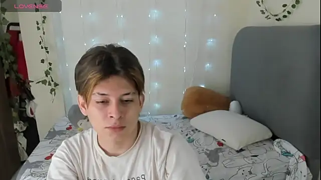 Felix kitty online show from November 29, 7:27 pm