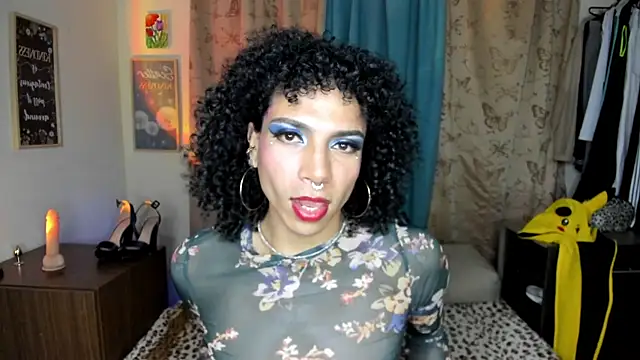 Angel White25 online show from May 20, 1:12 am