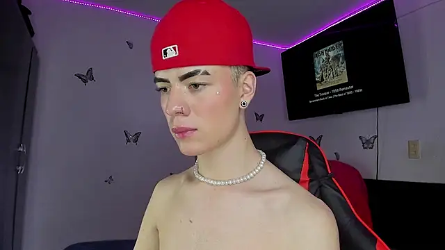 divine philp77 online show from November 14, 6:37 am