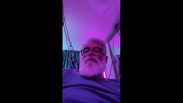 LeatherSdaddy online show from April 3, 10:28 pm