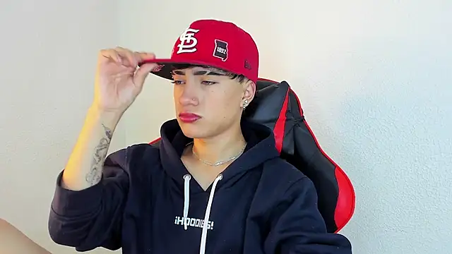 ThiagoDV online show from November 21, 2:27 pm