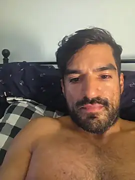 piggylatino online show from May 3, 8:55 pm