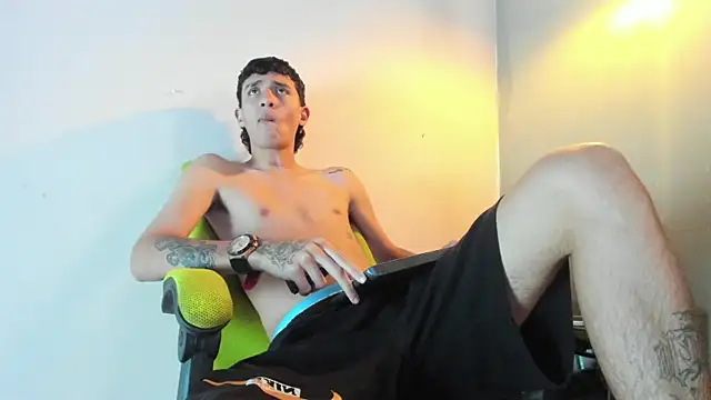 Xanderr owen2 online show from January 13, 7:40 pm