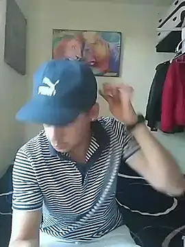 Junior 47 online show from February 17, 11:36 pm