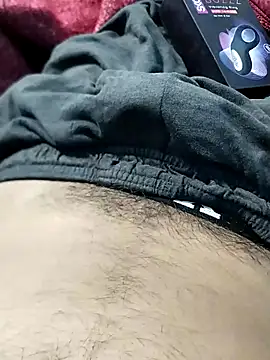 yourcharm4593 online show from December 4, 4:41 am