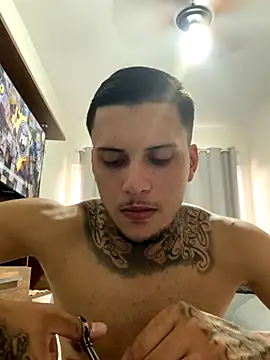 Ryanzl017 online show from November 27, 9:18 pm