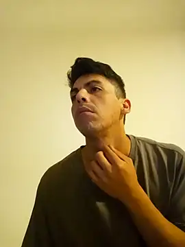 roddyron1n online show from December 1, 7:44 am