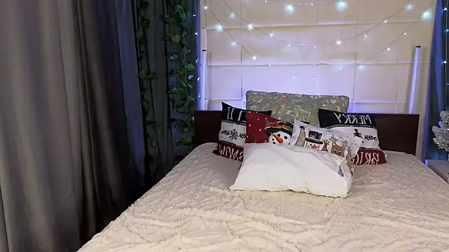 islendtakumi online show from December 14, 3:13 am