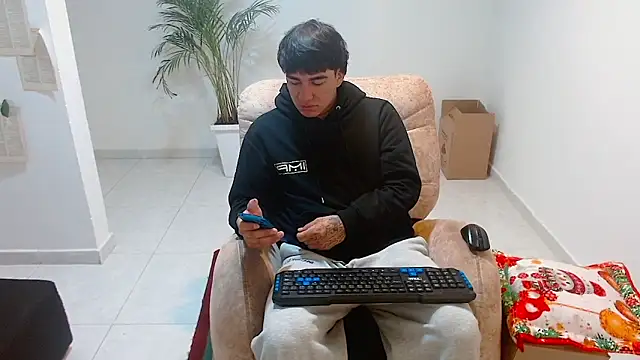 Tommy160920 online show from December 17, 12:56 pm