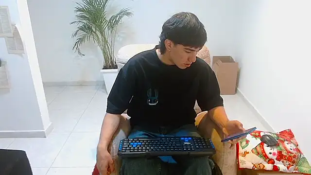 Tommy160920 online show from December 15, 12:57 pm