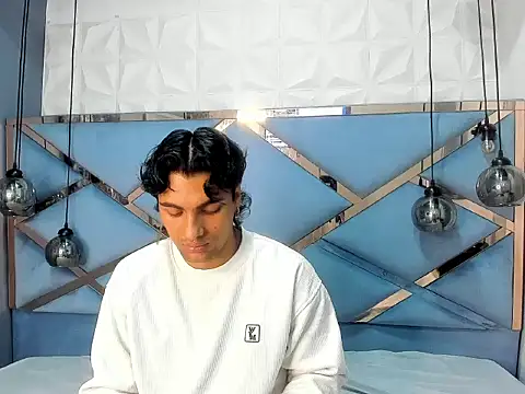 MattFiore online show from February 8, 7:18 pm