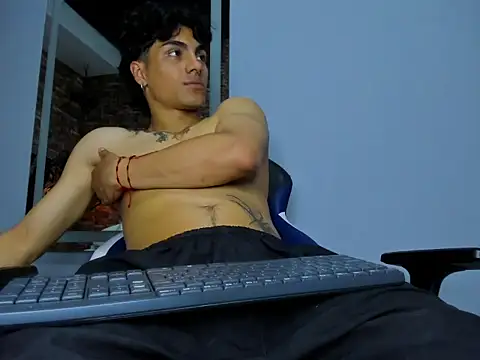 MattFiore online show from January 13, 7:51 pm