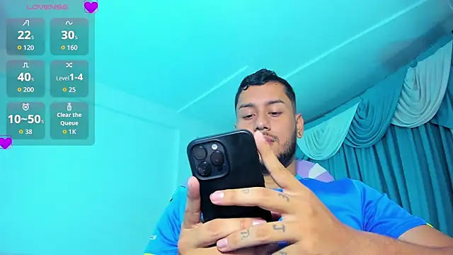 Latino Hot Boy online show from November 22, 8:19 pm