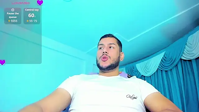 Latino Hot Boy online show from December 1, 7:28 pm