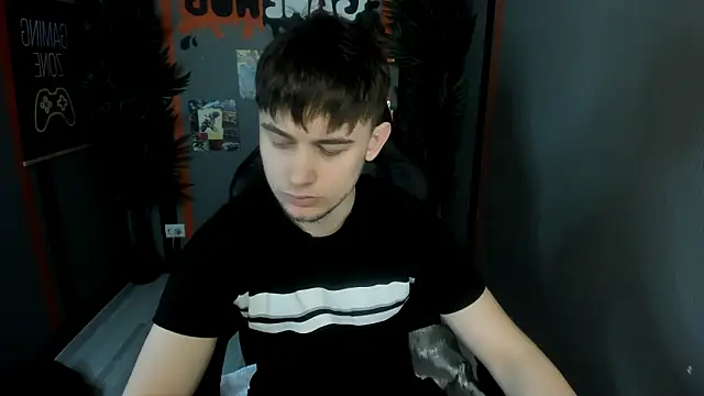 AlejandroEllias online show from March 22, 3:17 pm