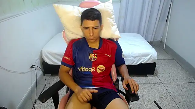 dannyt hot online show from December 20, 2:24 pm