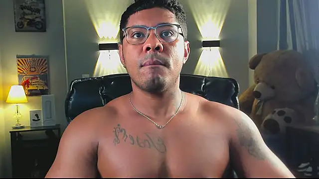 LEONHDZ online show from December 23, 8:23 am