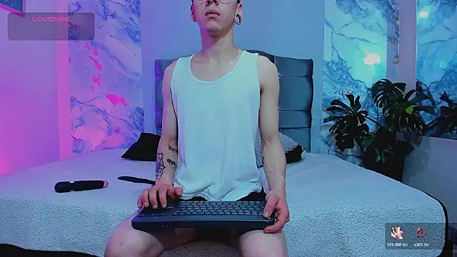 James Adams 01 online show from March 6, 12:35 pm