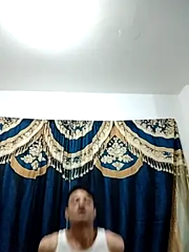 noah77  online show from November 20, 1:21 pm