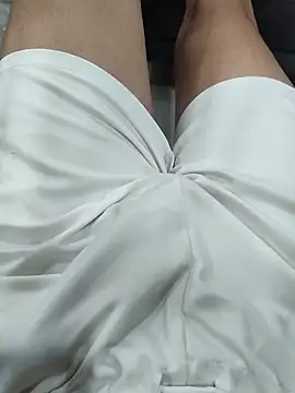 berkkderlerr online show from April 18, 7:51 pm