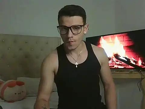 Liam se online show from November 18, 4:05 am