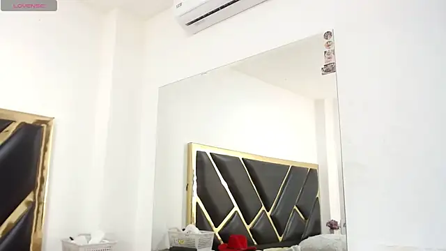 NoahJhonson69 online show from June 24, 11:57 am