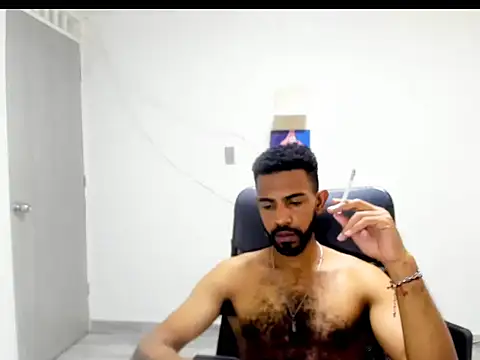 alberthot11 online show from April 9, 5:19 pm