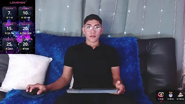 ATLASVANDRAKE online show from January 7, 9:09 pm